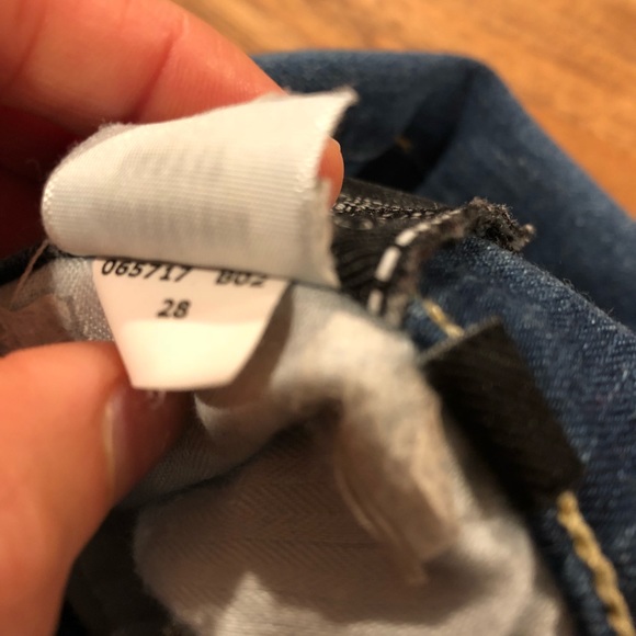 7 for all mankind distressed skinny  jean - Picture 4 of 4